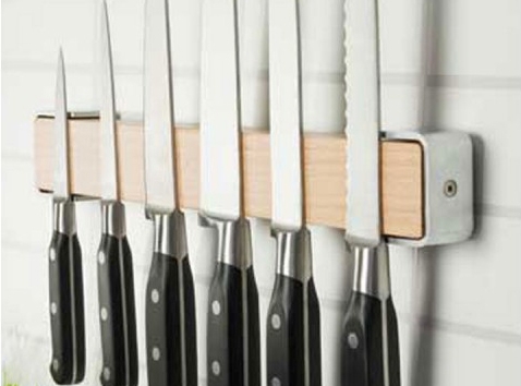 Porte-couteaux magnétique en bois de hêtre